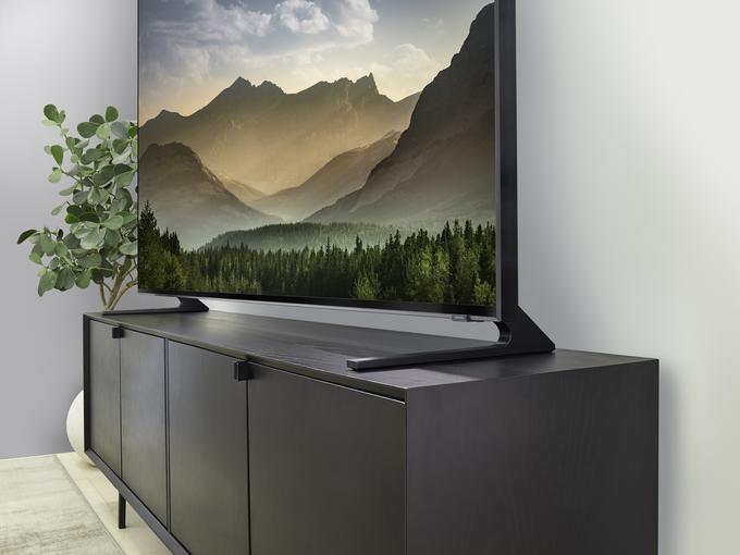 Povpraševanje po izjemno velikih televizorjih se iz leta v leto povečuje. | Foto: Samsung