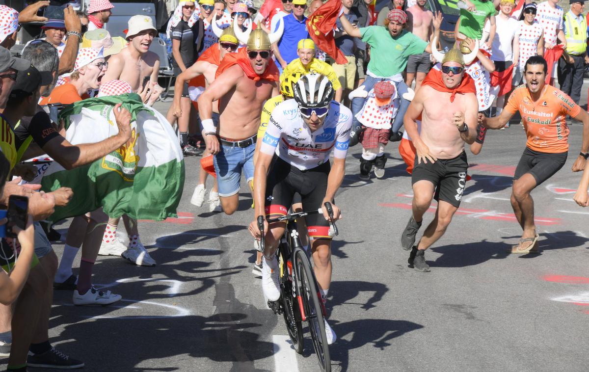 Tadej Pogačar Alpe d'Huez | Bo treba prihodnje leto za ogled Toura na slovitem Alpe d'Huez plačati vstopnino? | Foto Guliverimage