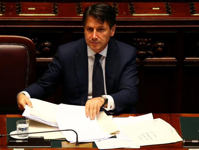 Guiseppe Conte je poudaril, da se je danes rodila bolj odgovorna in solidarna Evropa ter da Italija ni več sama. | Foto: Reuters
