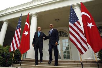 Obama in Erdogan vztrajata pri odhodu Asada