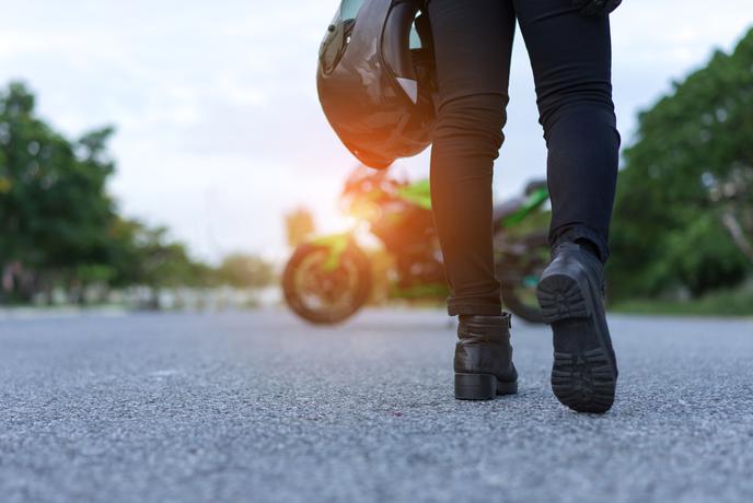 Preden boste motor zapeljali iz garaže …