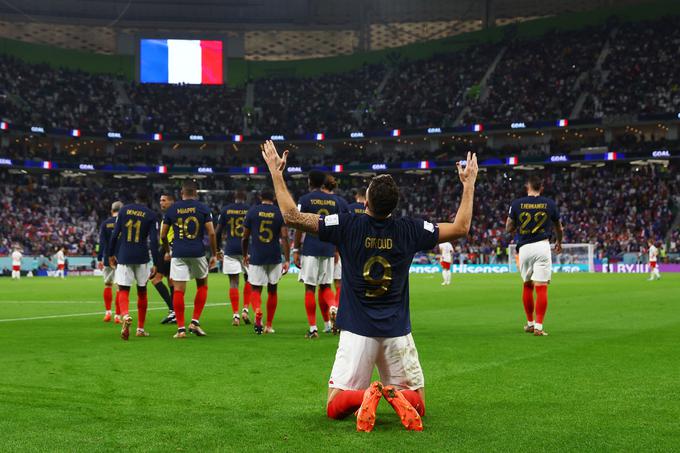 Francijo čaka v četrtfinalu spektakel proti Angliji. | Foto: Reuters