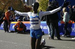 Maratonska kraljica tekaške copate postavila v kot