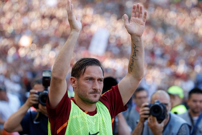 Francesco Totti je bil skoraj četrt stoletja nogometno božanstvo Rome. | Foto: Reuters