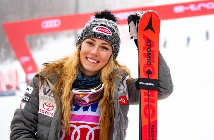 Američanka Mikaela Shiffrin je od rekorda Ingemarja Stenmarka oddaljena le še eno zmago. Lahko se pohvali s 85 zmagami za svetovni pokal. Sezona, v kateri izstopa po najboljših rezultatih, pa ponuja še številne tekme, tako da velja pričakovati, da bo rekord kaj kmalu povsem v njenih rokah. | Foto: AP / Guliverimage