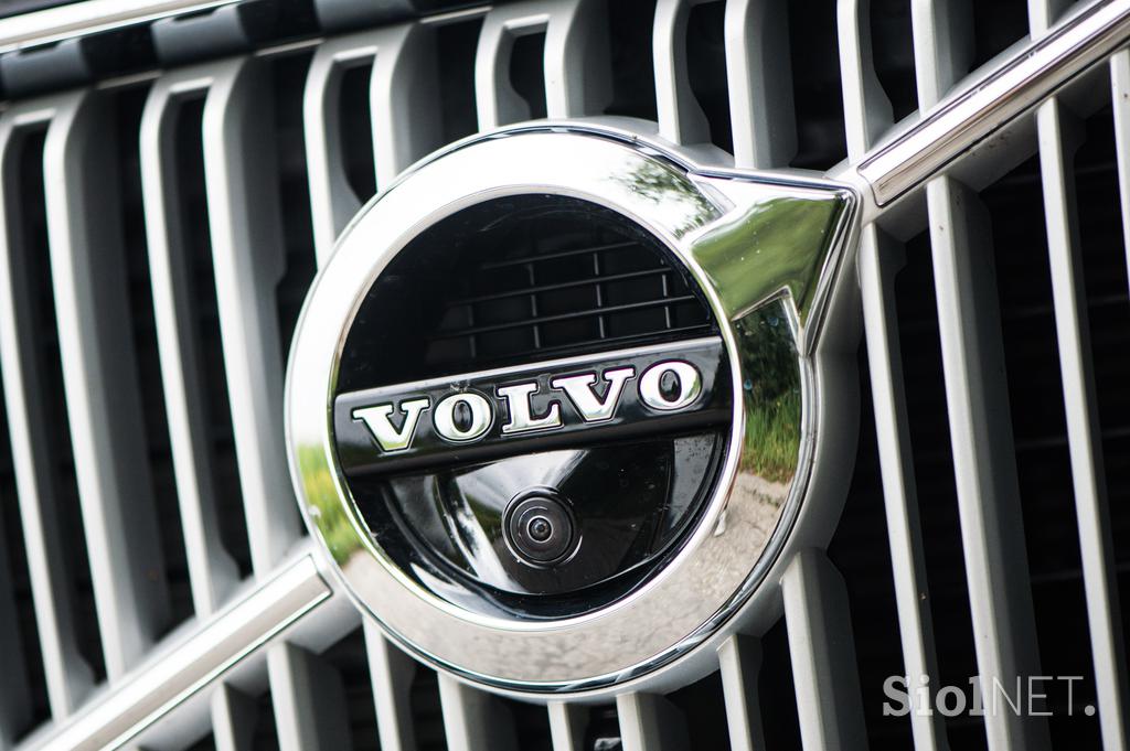 Volvo XC90 T8