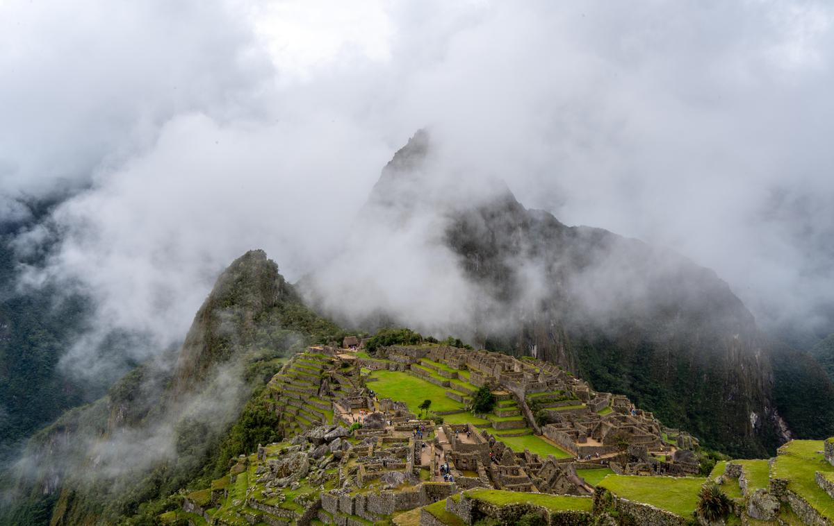 Machu Picchu, Peru | Inkovsko mesto Machu Picchu ali stara gora je leta 1911 ponovno odkril ameriški raziskovalec in zgodovinar Hiram Bingham. | Foto Guliverimage