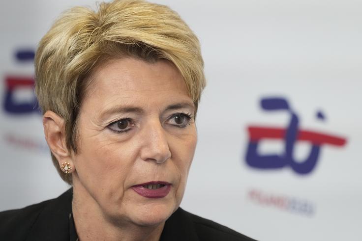 Švica na čelu s švicarsko zvezno predsednico Karin Keller-Sutter je do Trumpa in Američanov vodila prijazno politiko, a jim to na koncu ni pomagalo. | Foto: Guliverimage