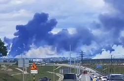 Izredno stanje v Rusiji, napadli so z vseh strani. Putin sklical krizni sestanek?