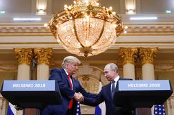Kremelj: Putin in Trump bosta nadaljevala koristne stike