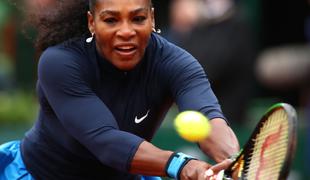 Serena Williams le še korak oddaljena od 22. lovorike, v finalu jo čaka Muguruza