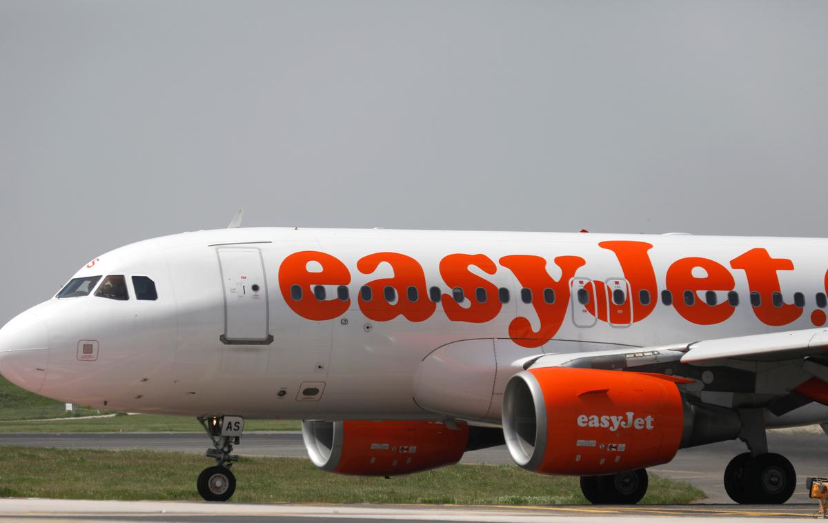easyJet | Zaradi napovedanih vremenskih nevšečnosti je easyJet danes odpovedal že več kot 230 letov v in iz Velike Britanije. | Foto Reuters