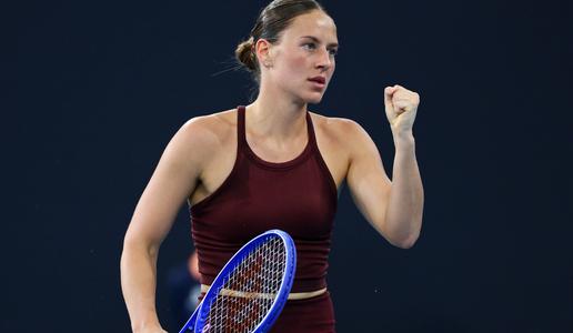 Sanjski turnir za ukrajinsko najstnico, Italijan izločil prvega nosilca