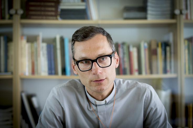 "Edino, kar šteje, je kakovostna srčna kultura, ki je pred etiketo vernika, nevernika, komunista, liberalca ali česa drugega. To so samo zatočišča in kdaj tudi vzrok našega boja, ki je blodnja, začenši z nami katoličani." | Foto: Ana Kovač