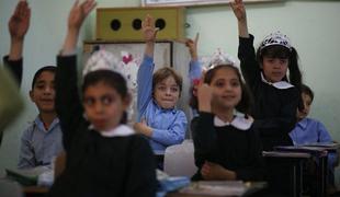 Hamas v šole uvaja spolno segregacijo