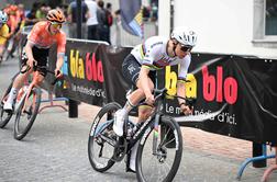 Vodilna trojka s Pogačarjem se spušča z Ovronnaza, Roglič ji ne more slediti #vŽivo