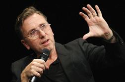 Tim Roth bo upodobil Seppa Blatterja