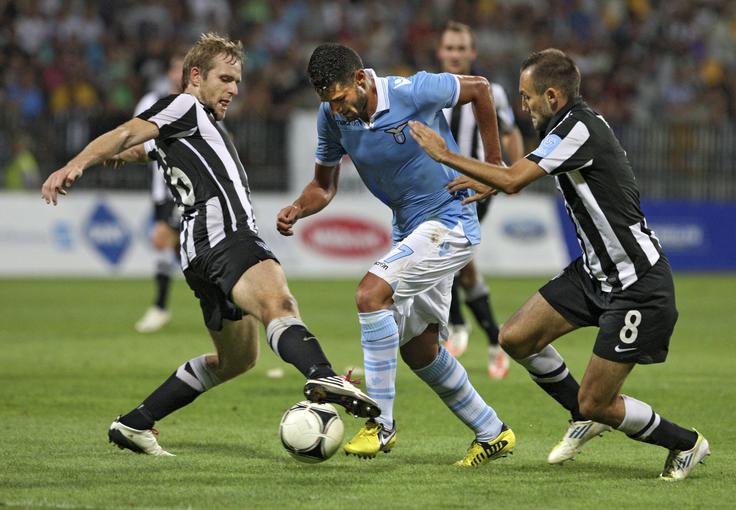 Jure Travnar (levo) v dvoboju s takratnim zvezdnikom Lazia Antoniom Candrevo. | Foto: Guliverimage