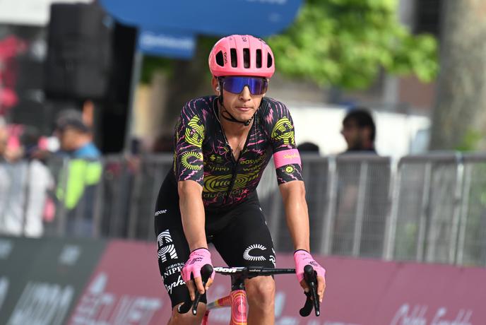 Pri ekipi EF Education-EasyPost prekinili pogodbo s Piccolom, prevažal je rastni hormon