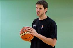 Nachbar: Američane dobiti na levi nogi