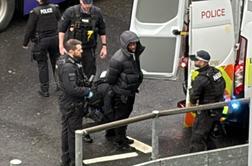 Incident na londonskem letališču: policija pridržala eno osebo #video