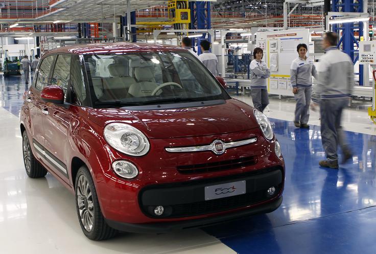 Prodaja fiata 500 L je letos v Evropi padla za 16 odstotkov, v ZDA pa za kar 63 odstotkov.  | Foto: Reuters