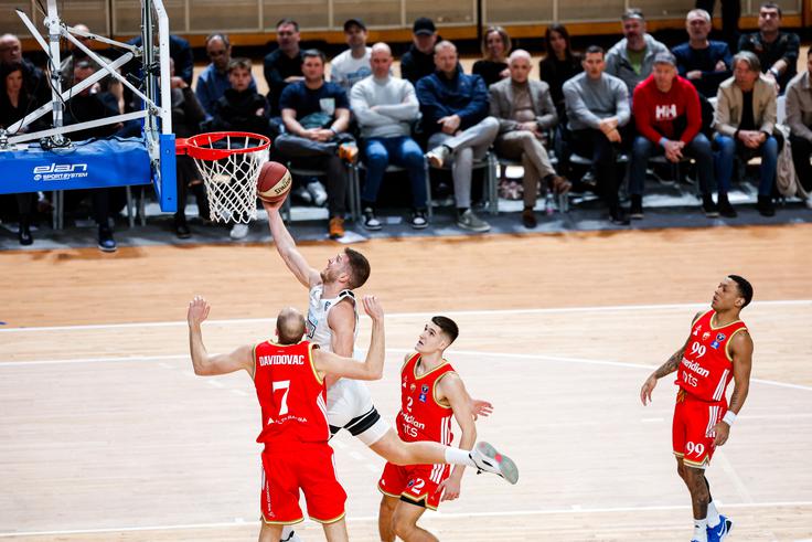 Proti Crveni zvezdi je dosegel 14 točk. | Foto: Aleš Fevžer