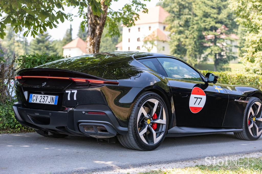 Ferrari Cavalcade