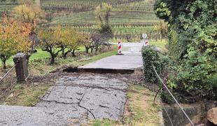 V Goriških Brdih hitijo s sanacijo plazov, bojijo se novega deževja