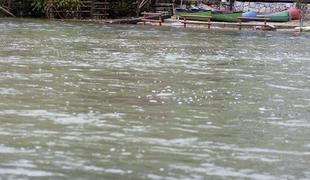 FOTO: Avstrijci dvignili zapornice, narasla Drava grozi Mariboru in okolici