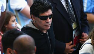 Maradona Fifino odločitev o Suarezu označil za mafijske posle