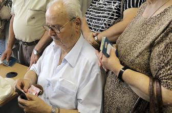 Pred iztekom roka na ministrstvo in Furs več kot 1.500 vlog za odpis dolga