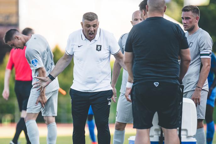 Savo Milošević | Savo Milošević je jasno in glasno povedal, da je bil odnos njegovih nogometašev pod nivojem. | Foto Grega Valančič/Sportida