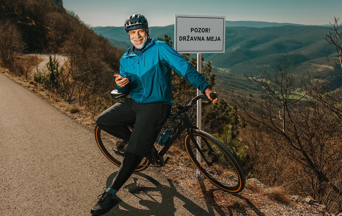 Telekom, Brezskrbno na dopustu | Prednost zavarovanja Brezskrbni je samodejni vklop ob prečkanju meje in samodejni izklop ob vrnitvi, kar pomeni, da plačamo "po porabi", torej le za dejanske dneve, preživete v tujini. | Foto Telekom Slovenije