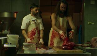 Srečen dan mrtvih: od odrezane glave do testisov