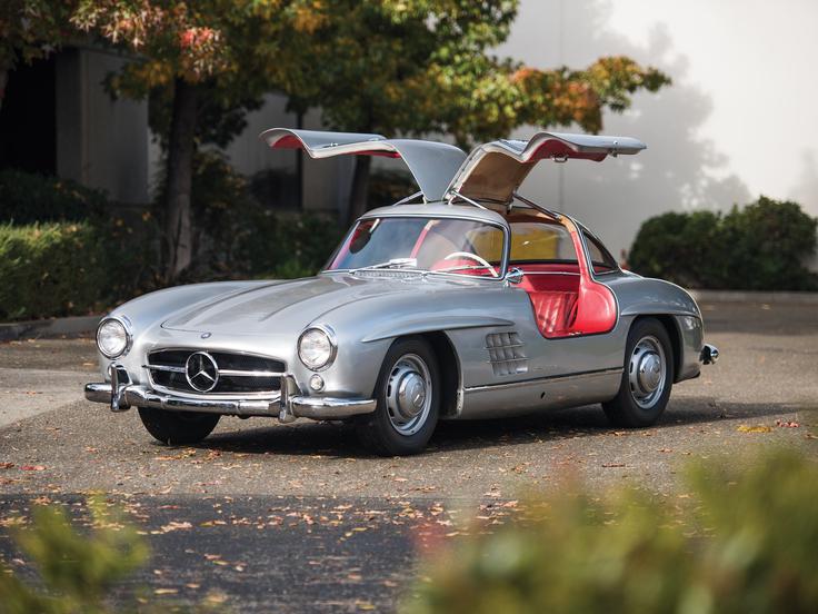 Mercedes-benz 300SL gullwing | Foto: RM Sotheby's