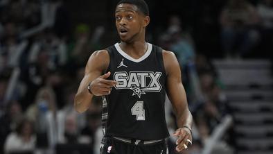 De'Aaron Fox ostaja pri Ostrogah za 198,1 milijona evrov