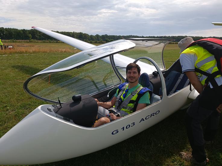 Za svoj 30. rojstni dan si je privoščil akrobatski let v Mariboru.  | Foto: Osebni arhiv