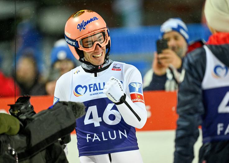 Stefan Kraft je z zmago oblekel tudi rumeno majico. | Foto: Reuters