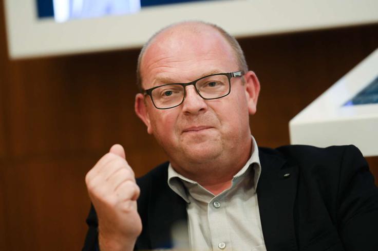 "Nekatere države bodo iz tega izšle močnejše. Predvsem bi tukaj izpostavil Indijo, ki je zaradi svoje specifične drže do Zahoda in do Rusije ter antagonizma s Kitajsko država, ki veliko profitira. Med vsemi državami je Indija največji "vojni dobičkar"." | Foto: STA/Katja Kodba