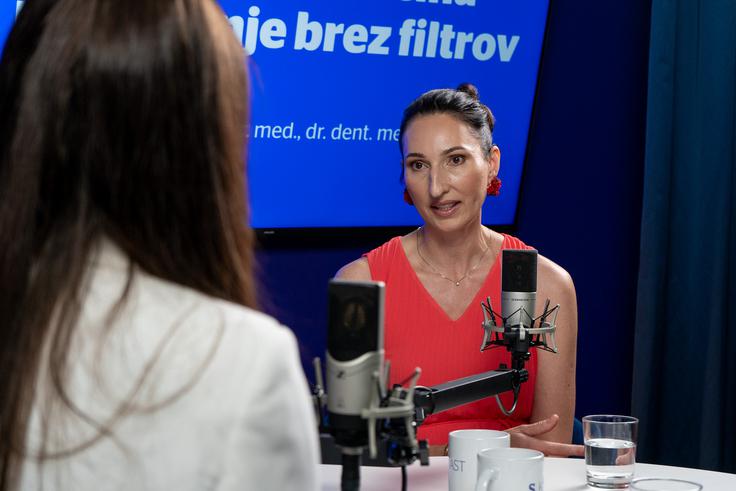 Eva Trpin Fortuna je specialistka maksilofacialne kirurgije in estetske medicine, hkati pa tudi mama šestim otrokom, žena in humanitarka. | Foto: Liam Toni Šironjič