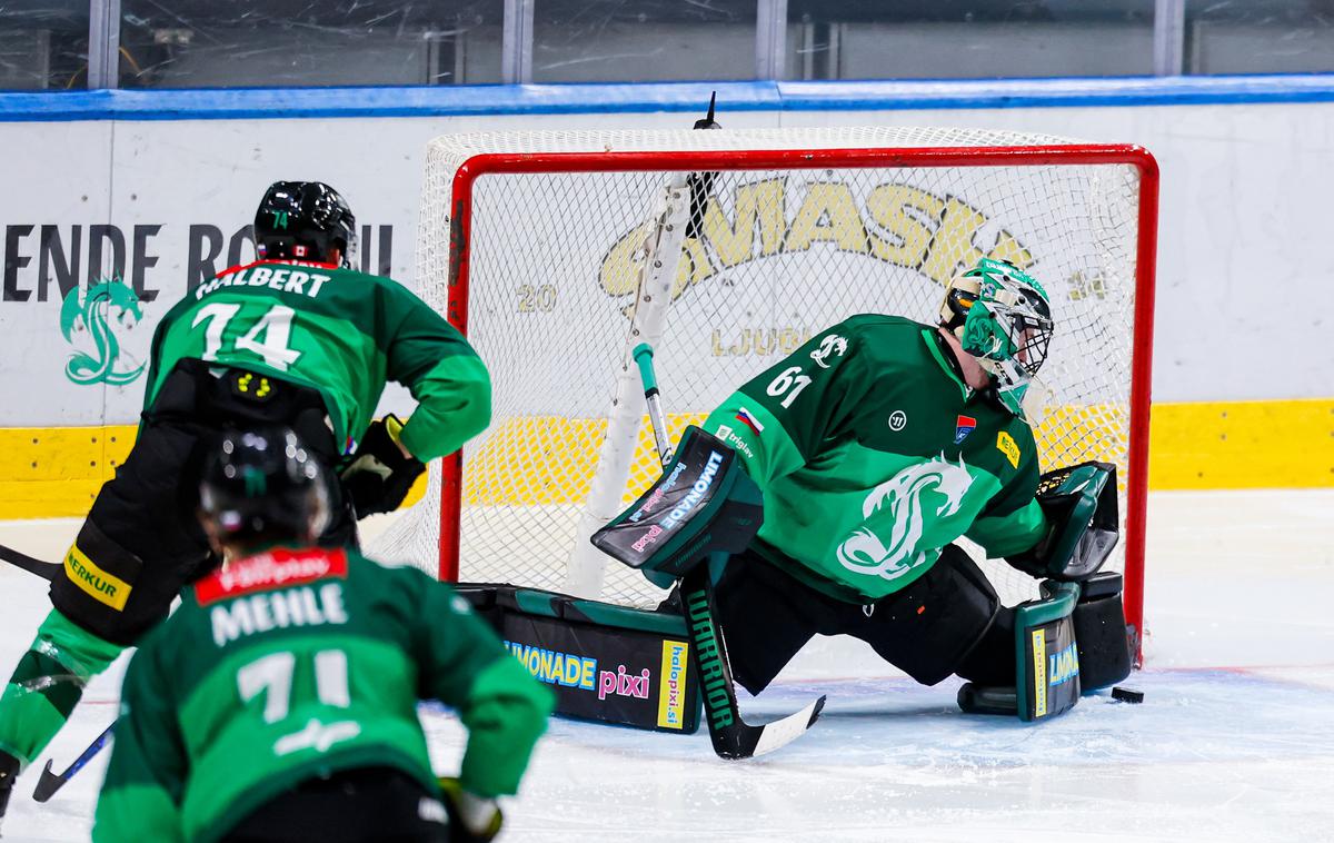 HK Olimpija Red Bull Salzburg | Olimpija gostuje pri novincu v tekmovanju v Budimpešti. | Foto Aleš Fevžer