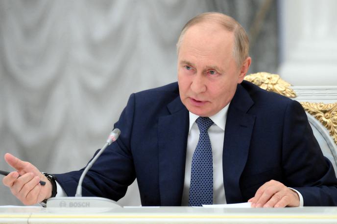Vladimir Putin | Ruski predsednik Vladimir Putin je rusko prebivalstvo nagovoril ob dnevu preiskovalnih organov, ki ga v Rusiji obeležujejo danes. | Foto Reuters