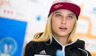 Trikratna svetovna prvakinja v Kranju sproščena na start