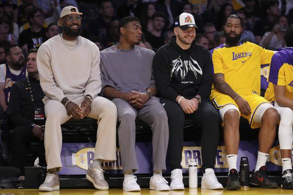 Polom Los Angeles Lakers