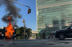 Incident v New Yorku: moški se je zažgal #video