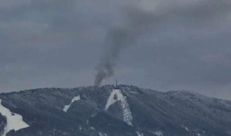 Večji požar na Pohorju, na delu več gasilskih enot #video