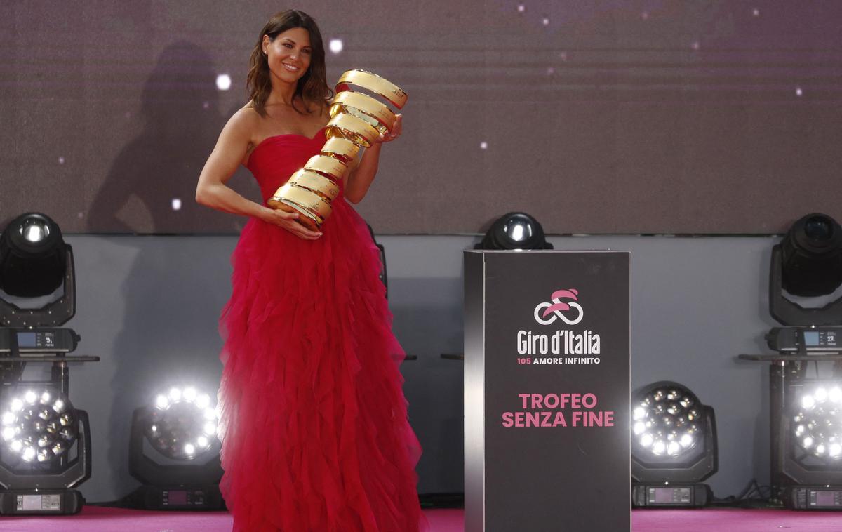 Giro 2022 pokal | Danes se v Budimpešti začenja 105. izvedba Dirke po Italiji. Zmagovalec dirke bo dobil poseben pokal, ki velja za enega najlepših v svetu kolesarstva.  | Foto Guliverimage