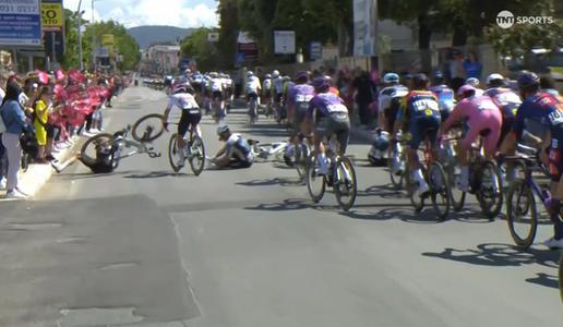 V živo: Pedersen in Ciccone sta jo odnesla srečno, Roglič v sprintu boljši od Ayusa