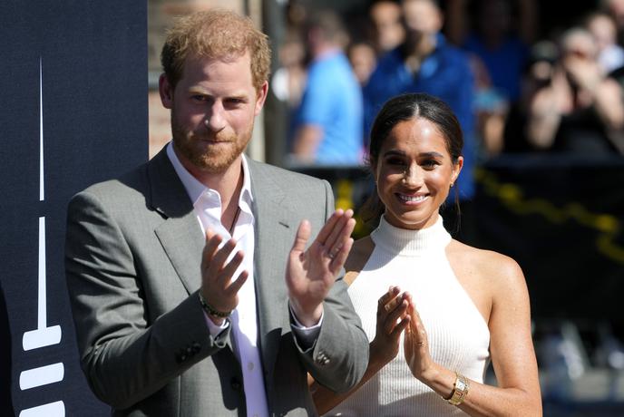 Harry in Meghan sta svojima otrokoma spremenila priimek